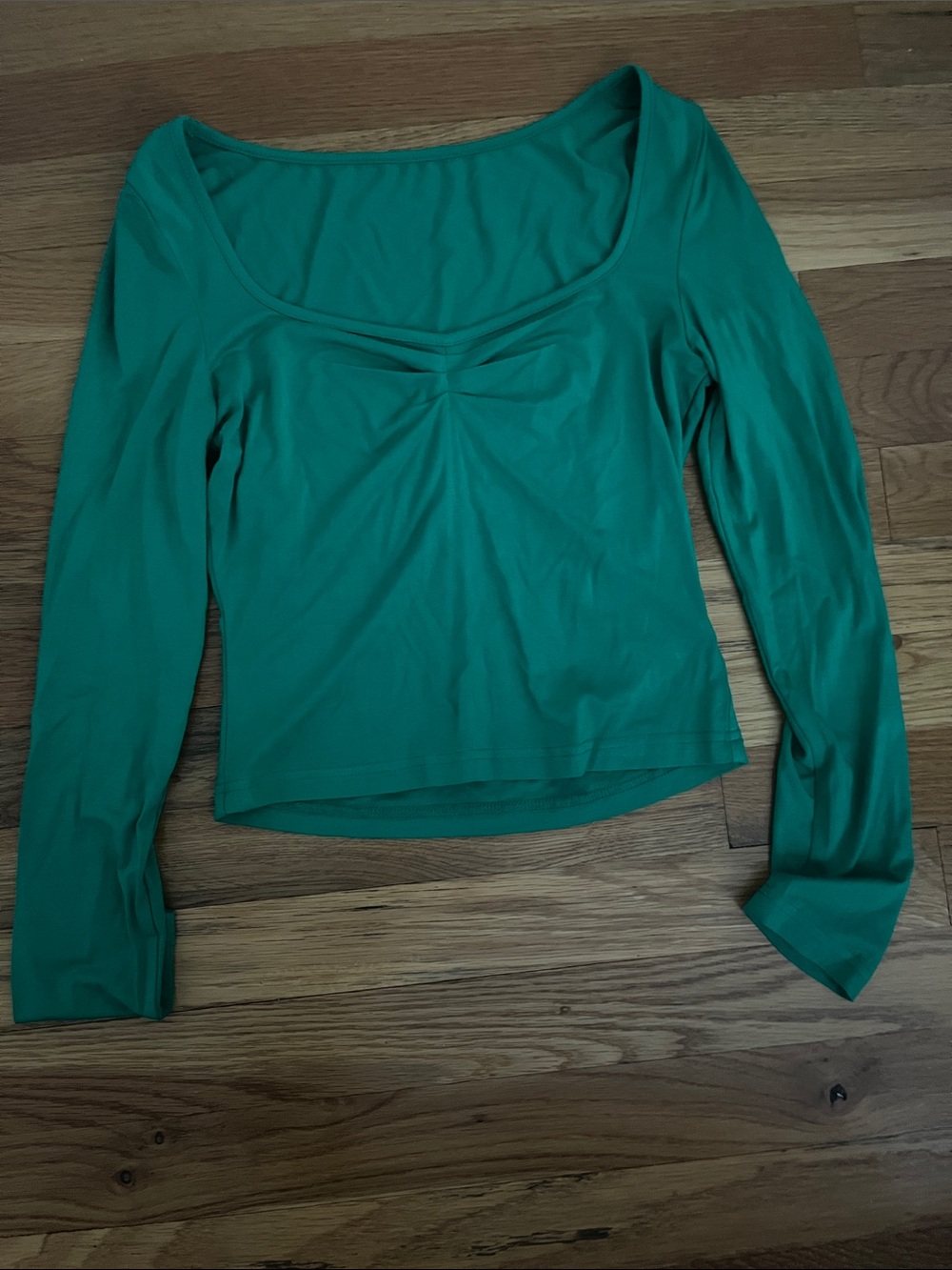 Women’s Scoop Neck Long-Sleeve Top - Green